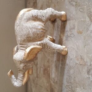 Gold Leaf Elephant Medium nwot